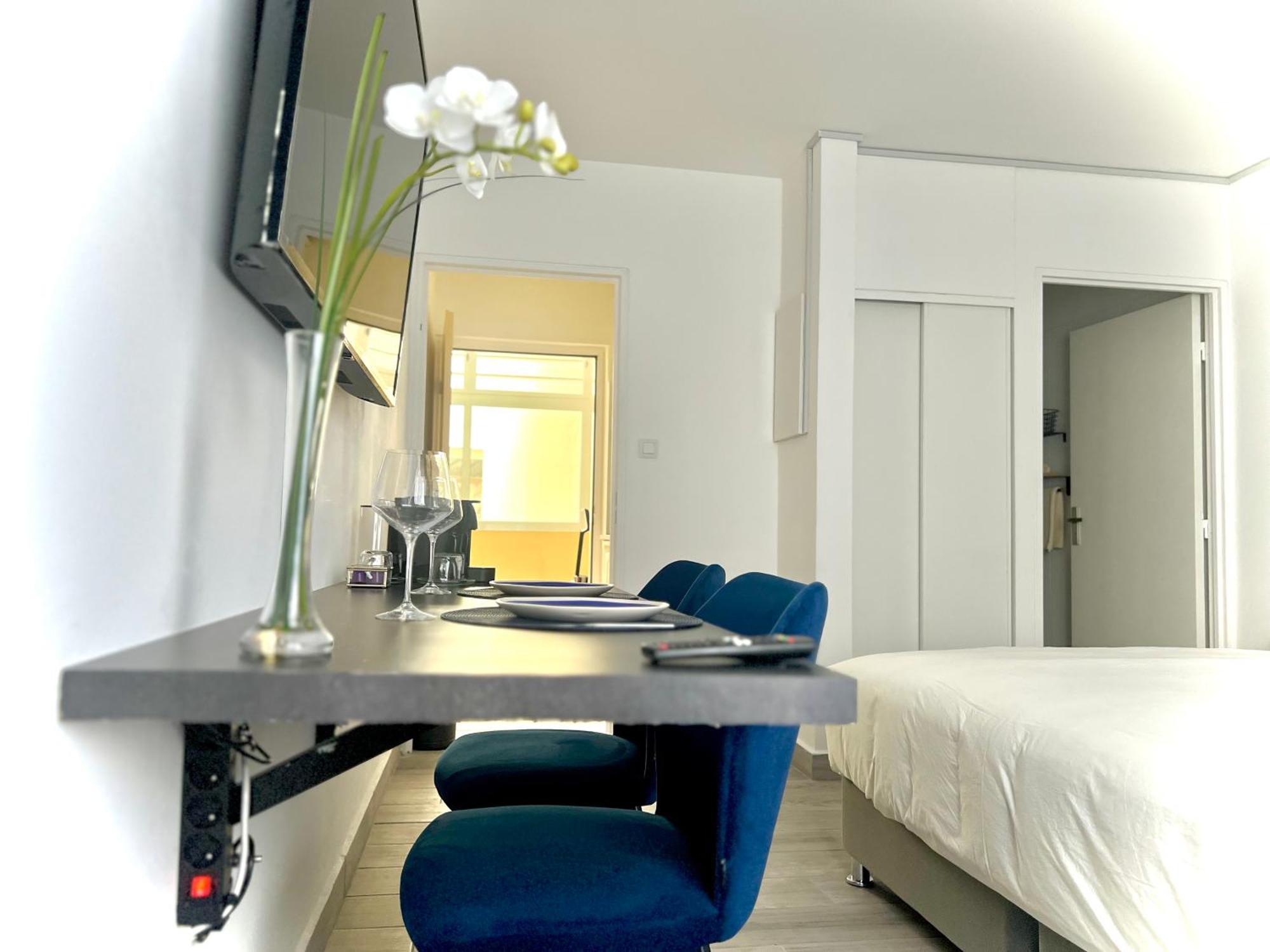 T1 - Le Paille En Queue - Neuf, Vue Jardin, 11Min Aeroport Apartman Saint-Denis Kültér fotó